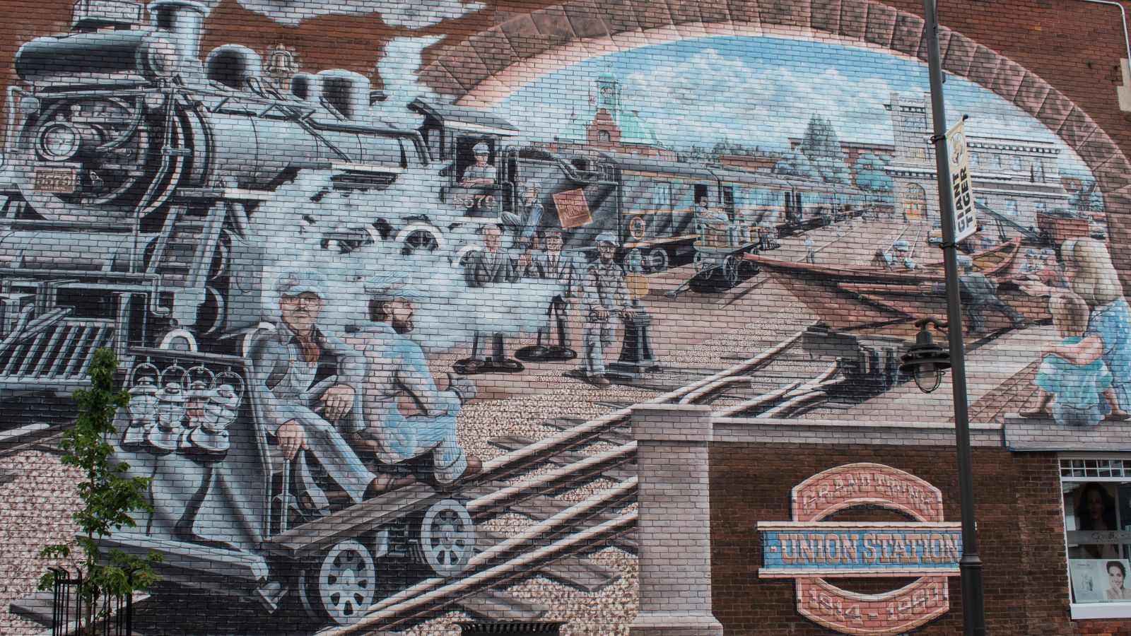 Photo of the Grand Trunk Union Station mural.